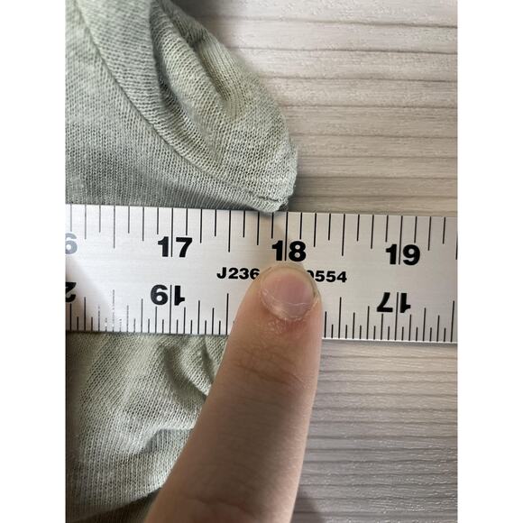 A New Day Shirt Womens Medium Heather Sage Green Linen Blend Twist Front V Neck - Picture 5 of 9